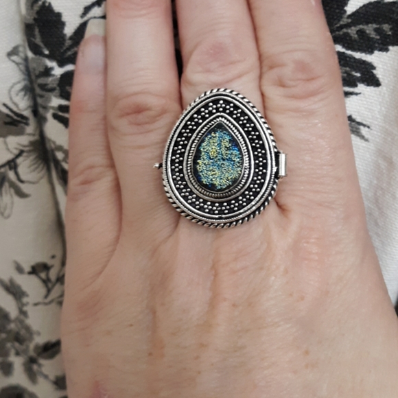 New Titanium Druzy 925 Silver Poison Ring. - Picture 4 of 8